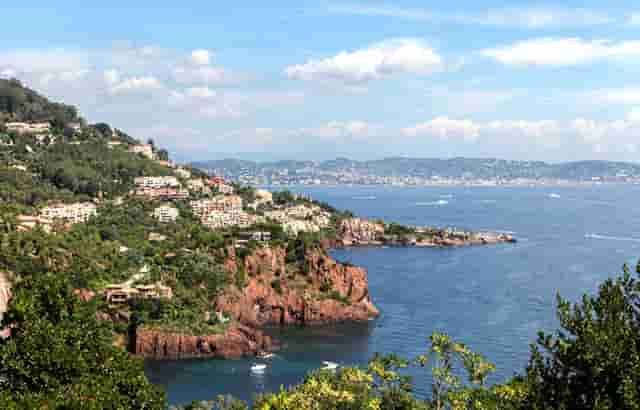 时尚中学生女装搭配技巧(时尚服装搭配女装)