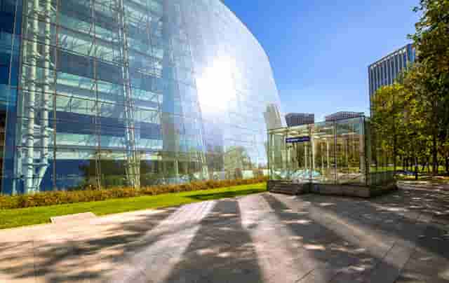 别人把房子过户了(房子贷款可以过户给别人吗)